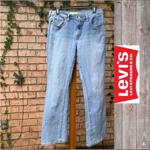 Levi’s Light Denim Bootcut 515 Jeans